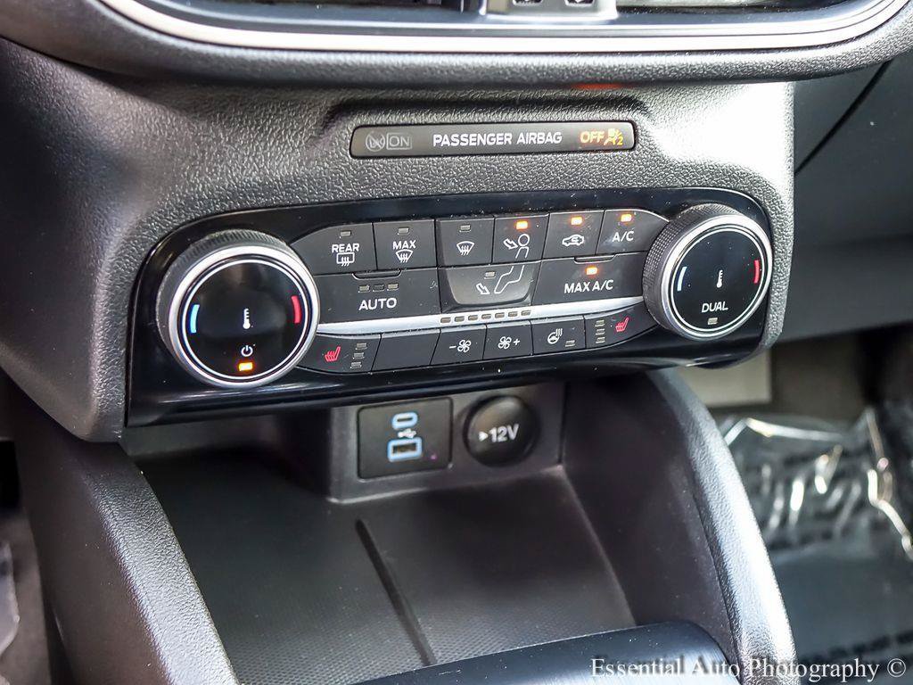 Used 2022 Ford Escape SEL FWD image 17