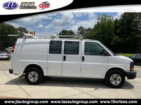 Used 2016 Chevrolet Express 2500 RWD image 8