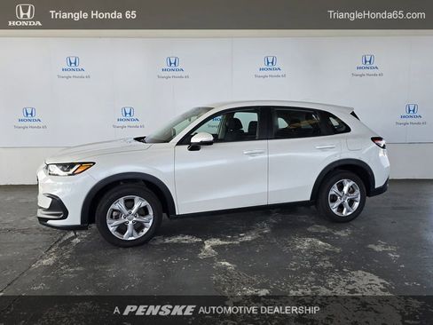 Used 2024 Honda HR-V LX image 1