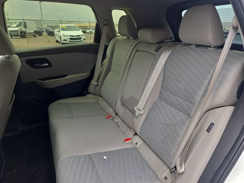 Used 2023 Nissan Rogue SV AWD/4WD image 13