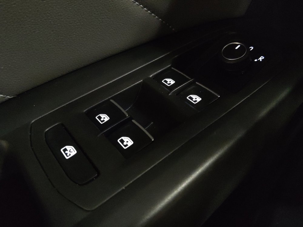 Used 2022 Volkswagen Atlas SEL AWD/4WD image 27