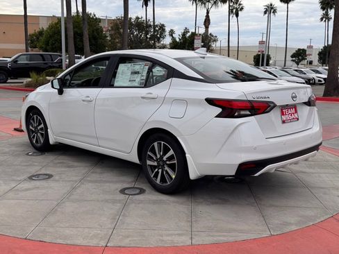 New 2025 Nissan Versa SV image 5