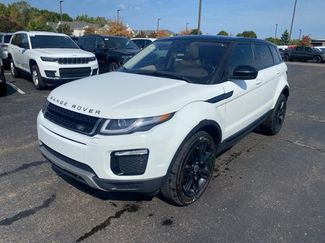 Used 2018 Land Rover Range Rover Evoque SE Premium image 1