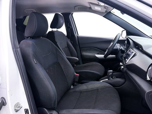 Used 2019 Nissan Kicks SV w/ Exterior Package FWD image 30