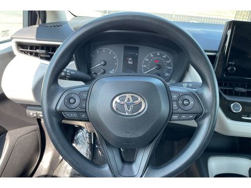 Used 2023 Toyota Corolla LE FWD image 31