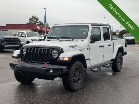Used 2023 Jeep Gladiator Sport AWD/4WD image 6