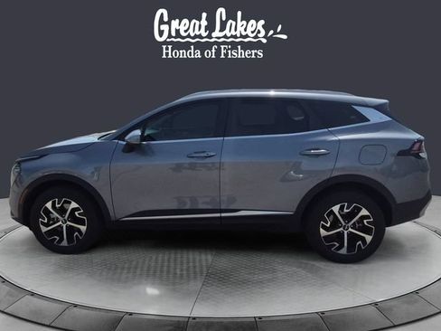 Used 2024 Kia Sportage EX AWD/4WD image 2