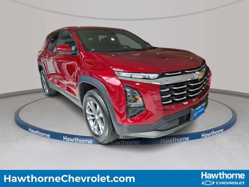 Used 2026 Chevrolet Equinox LT AWD/4WD image 1