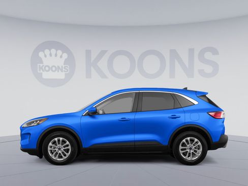 Used 2021 Ford Escape SE AWD/4WD image 2