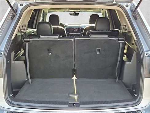 Used 2022 Volkswagen Atlas SE AWD/4WD image 6