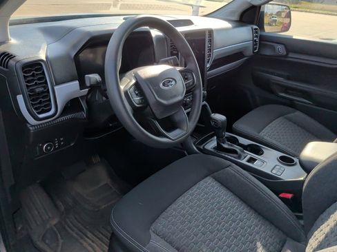 Used 2024 Ford Ranger XL image 9