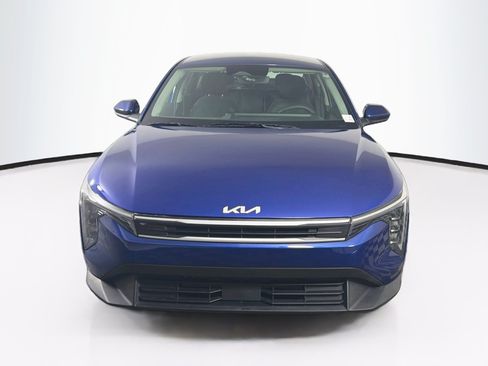 Used 2025 Kia K4 FWD image 2