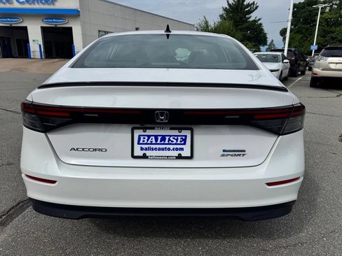 Used 2025 Honda Accord Sport image 4