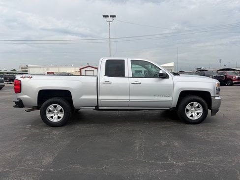 Used 2018 Chevrolet Silverado 1500 LT w/ All Star Edition AWD/4WD image 12