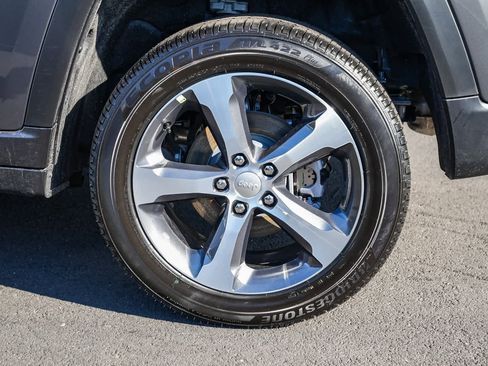 New 2026 Jeep Grand Cherokee Limited image 10