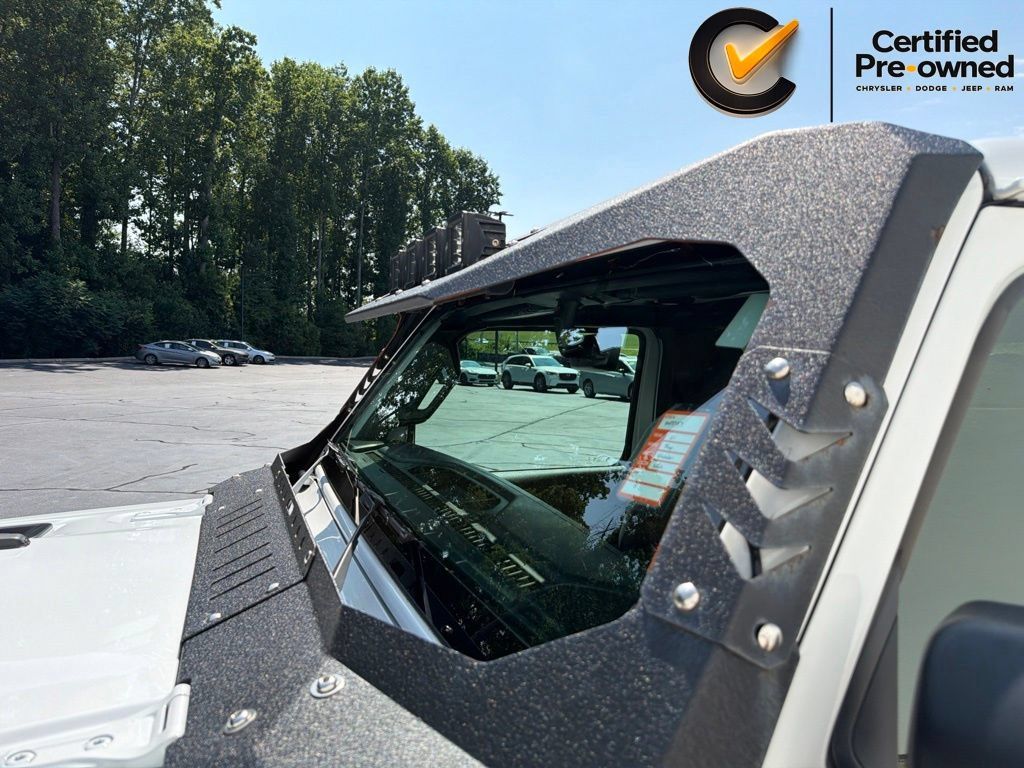 Certified 2021 Jeep Gladiator Rubicon AWD/4WD image 25