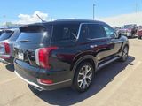 Used 2020 Hyundai Palisade SEL w/ Convenience Package image 2