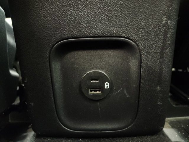 Used 2022 Ford Escape SE w/ Convenience Package FWD image 12