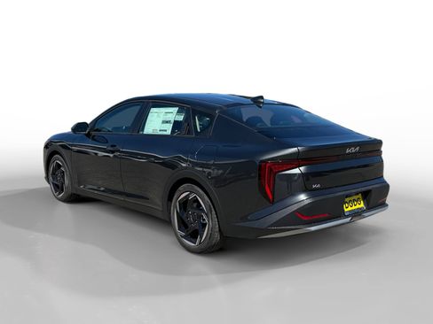 New 2026 Kia K4 EX image 3