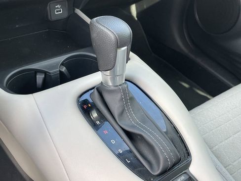 Used 2025 Honda HR-V LX image 23