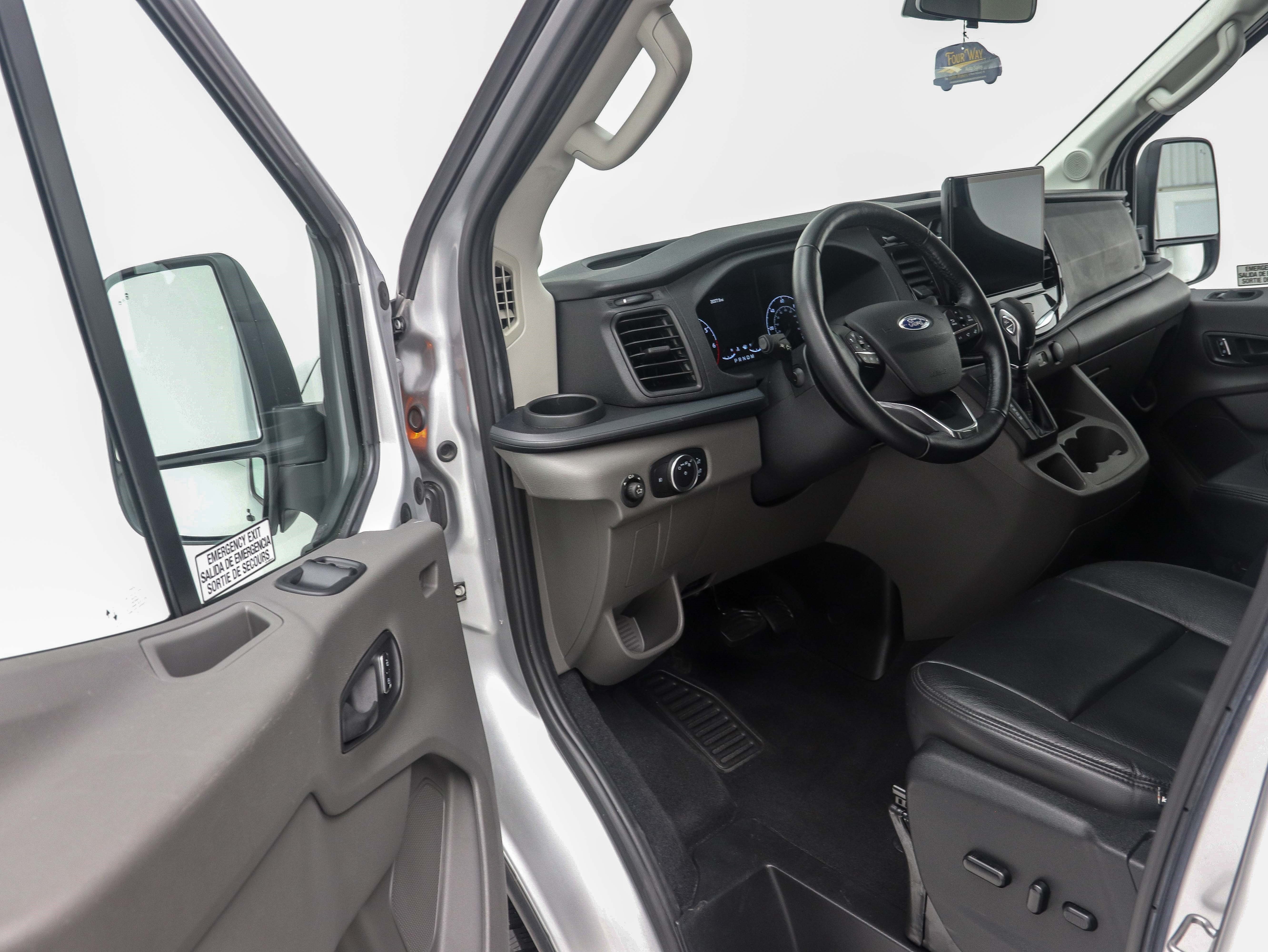 Used 2024 Ford Transit 350 XLT RWD image 20