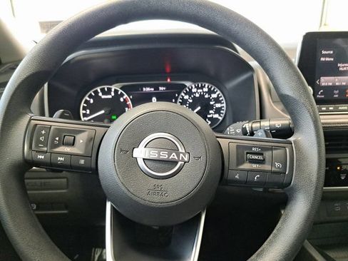Used 2024 Nissan Rogue S AWD/4WD image 10