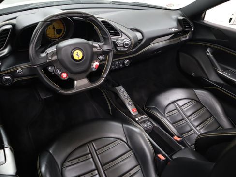 Used 2018 Ferrari 488 Spider Convertible RWD image 17
