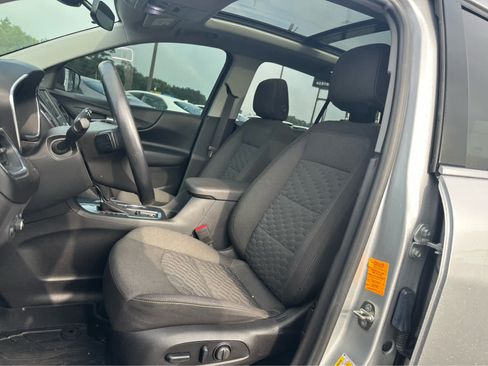 Used 2020 Chevrolet Equinox LT FWD image 11