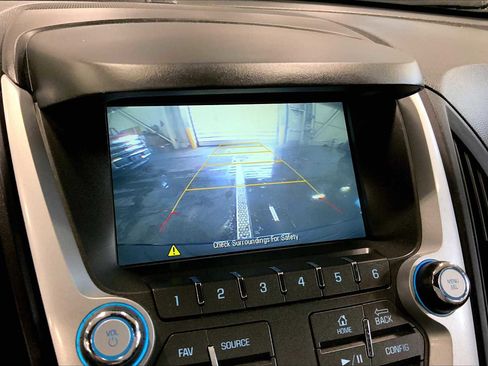 Used 2016 Chevrolet Equinox LT image 28