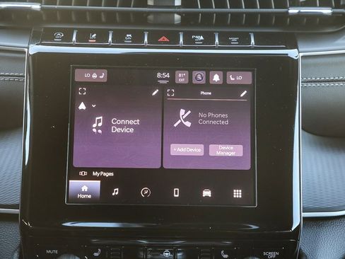 New 2025 Jeep Grand Cherokee L Altitude image 13