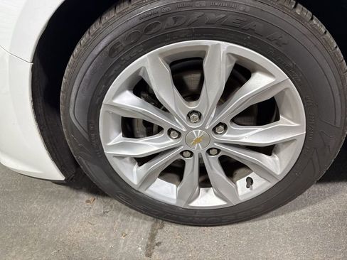 Used 2023 Chevrolet Malibu LT w/ Driver Confidence Package FWD image 40