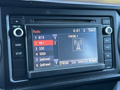 Used 2019 Toyota Tacoma 2WD Access Cab image 16