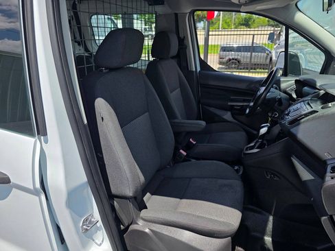 Used 2017 Ford Transit Connect XL FWD image 10