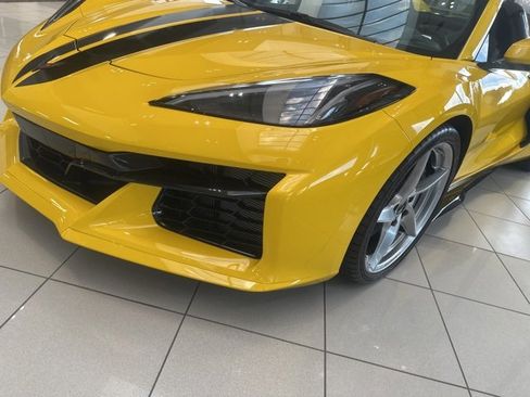 New 2025 Chevrolet Corvette E-Ray image 7