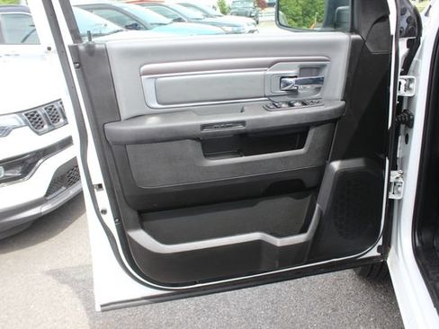 Used 2024 RAM 1500 Classic SLT AWD/4WD image 16
