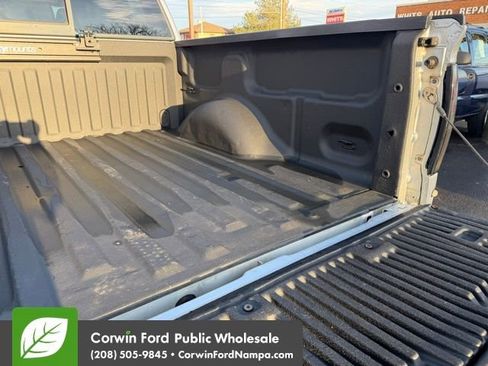 Used 2011 Ford F150 Raptor w/ Raptor Luxury Pkg image 29