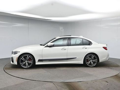 Used 2021 BMW 330i xDrive 330i xDrive w/ M Sport Package image 2