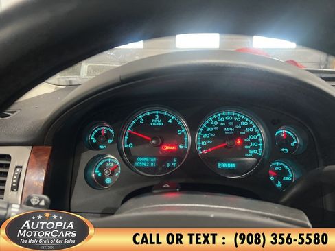 Used 2013 Chevrolet Tahoe LT AWD/4WD image 24