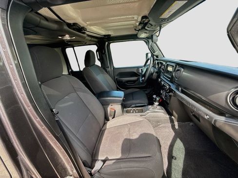 Used 2023 Jeep Wrangler Unlimited Sport AWD/4WD image 33