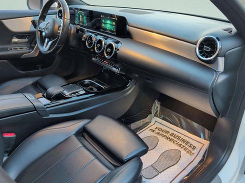 Used 2020 Mercedes-Benz A 220 image 34