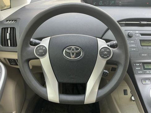 Used 2010 Toyota Prius Five image 19
