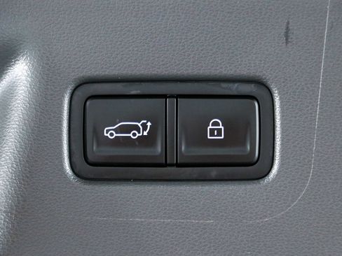Used 2025 Hyundai Santa Fe Limited FWD image 33