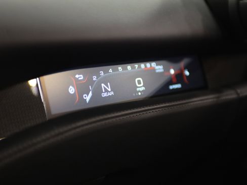 Used 2021 Ferrari F8 Tributo RWD image 31