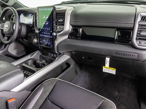 New 2026 RAM 1500 Laramie AWD/4WD image 48