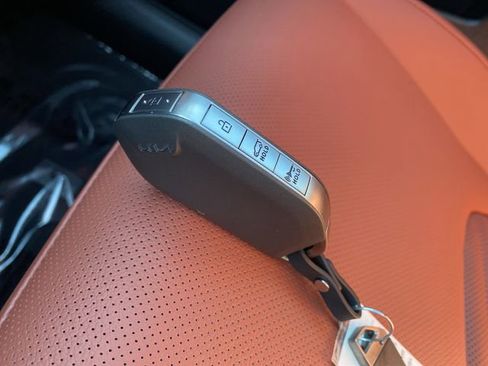 New 2026 Kia Sportage SX image 36