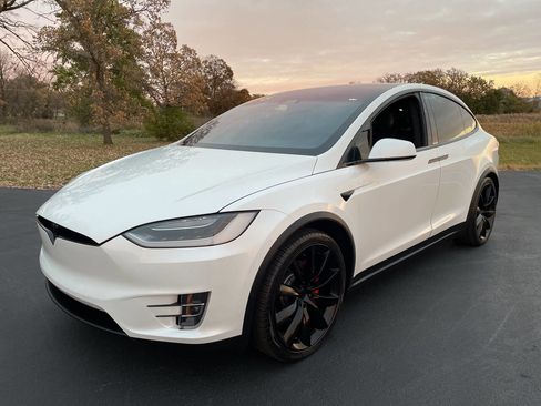 Used 2017 Tesla Model X P100D image 88