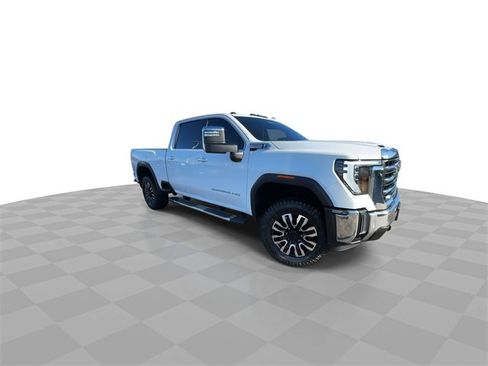 Used 2024 GMC Sierra 2500 SLT w/ SLT Premium Package image 2