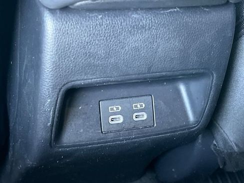 Used 2024 Toyota Corolla SE w/ SE Premium Package FWD image 14