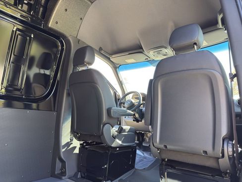 New 2026 Mercedes-Benz Sprinter 2500 image 18