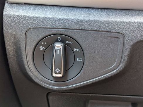 Used 2022 Volkswagen Atlas SEL AWD/4WD image 28